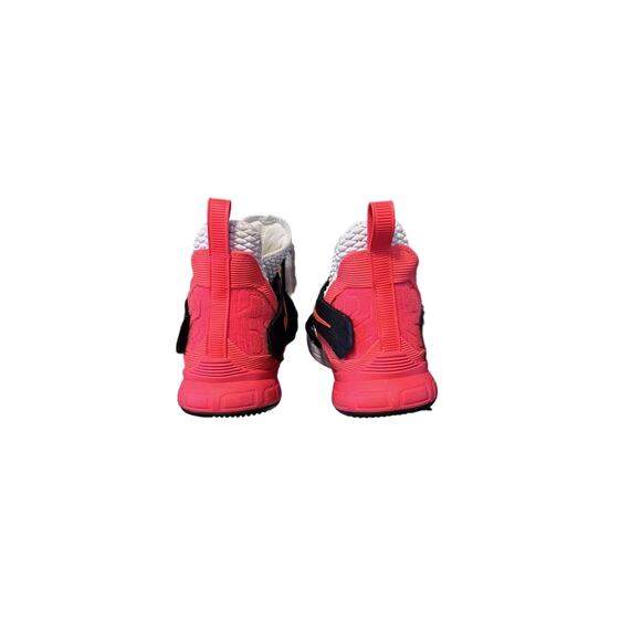 Size 11 - Nike LeBron Soldier 12 Flash Crimson 2018 - Picture 5 of 9